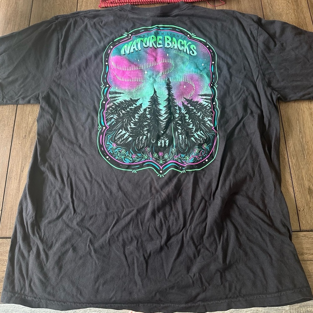 Nature Backs Northern Lights Graphic T-Shirt